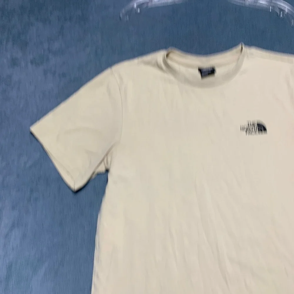 The North Face T Shirt Mens Medium Beige Crew Neck Logo Casual Fit Summer Tee